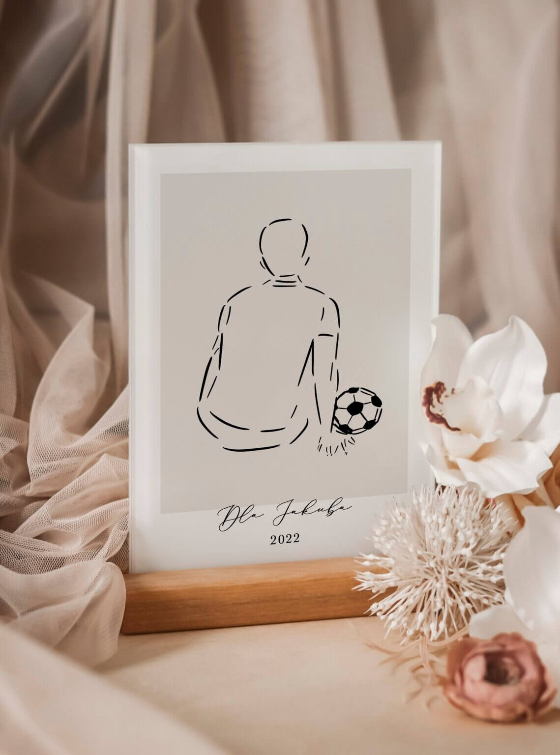 Personalizowana statuetka na szkle akrylowym – oryginalny prezent na Dzień Chłopaka – piłkarza