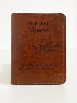 Skórzany portfel męski z grawerem – prezent na Święta dla faceta